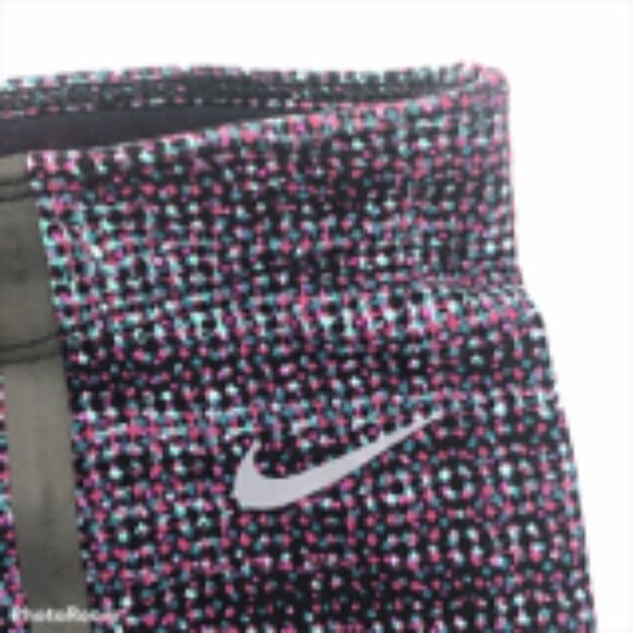 Nike Dri-Fit Cropped Leggings   - Picture 4 of 4